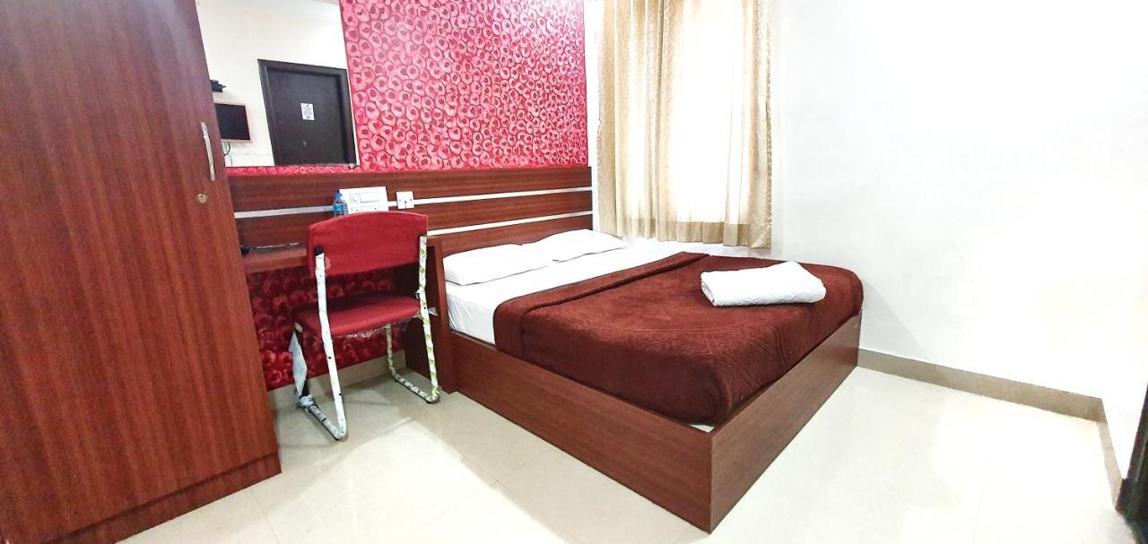 Hotel Palm Suite Bangalore Exterior photo